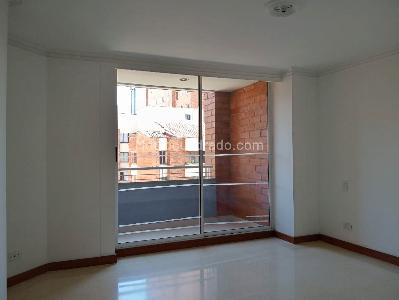 Apartamento de 3 alcobas en venta en Laureles, Medellín, 142 m² · foto 14 de 20