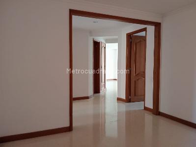 Apartamento de 3 alcobas en venta en Laureles, Medellín, 142 m² · foto 15 de 20