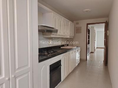 Apartamento de 3 alcobas en venta en Laureles, Medellín, 142 m² · foto 4 de 20