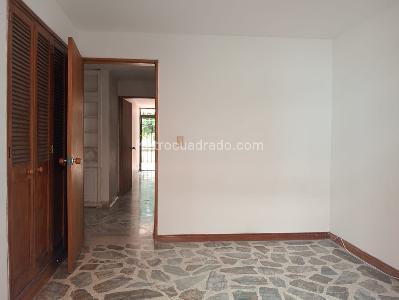 Apartamento de 3 alcobas en venta en Laureles, Medellín, 126 m² · foto 8 de 19