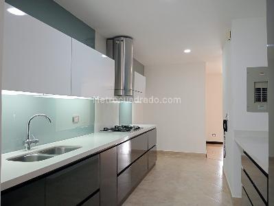 Apartamento en venta en Laureles, Medellín · foto 6 de 20