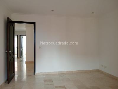 Apartamento de 3 alcobas en venta en Laureles, Medellín, 138 m² · foto 12 de 20