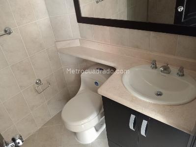 Apartamento de 3 alcobas en venta en Laureles, Medellín, 138 m² · foto 16 de 20