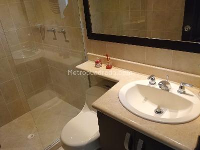 Apartamento de 3 alcobas en venta en Laureles, Medellín, 138 m² · foto 18 de 20