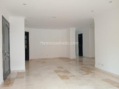 Apartamento de 3 alcobas en venta en Laureles, Medellín, 138 m² · foto 2 de 20