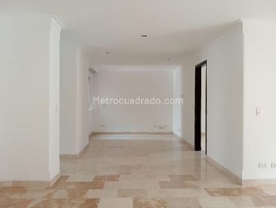 Apartamento de 3 alcobas en venta en Laureles, Medellín, 138 m² · foto 4 de 20