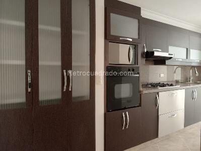 Apartamento de 3 alcobas en venta en Laureles, Medellín, 138 m² · foto 8 de 20