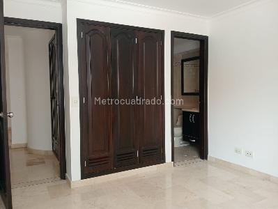 Apartamento de 3 alcobas en venta en Laureles, Medellín, 138 m² · foto 9 de 20