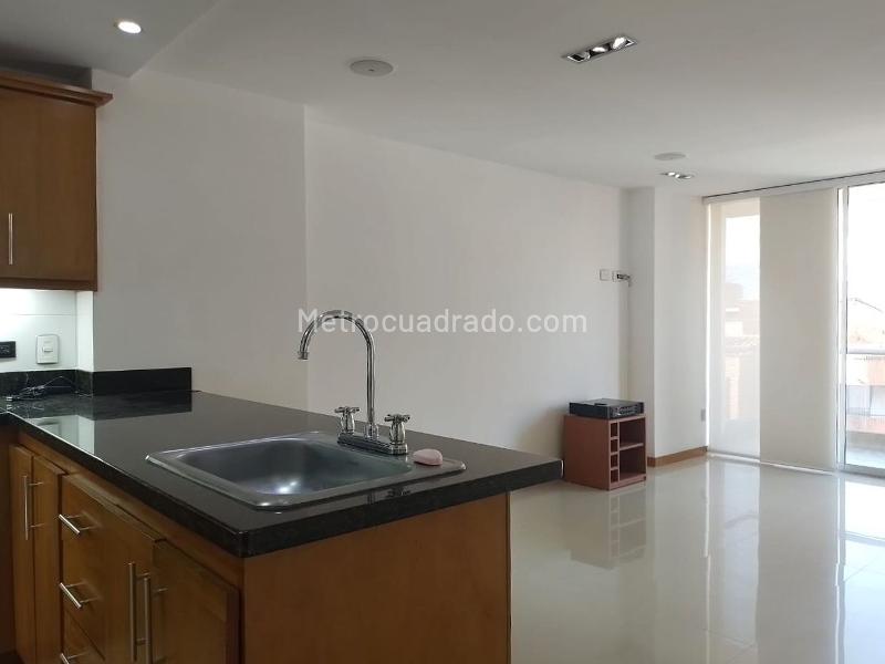 Charming 2BR Apartment near Metro in Laureles - 3