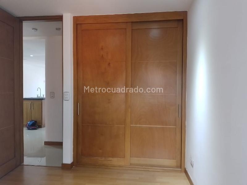 Charming 2BR Apartment near Metro in Laureles - 9