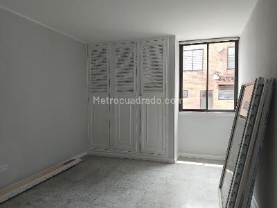 Apartamento de 3 alcobas en venta en Laureles, Medellín, 130 m² · foto 11 de 20