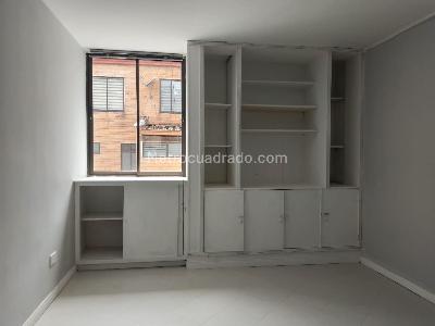 Apartamento de 3 alcobas en venta en Laureles, Medellín, 130 m² · foto 15 de 20