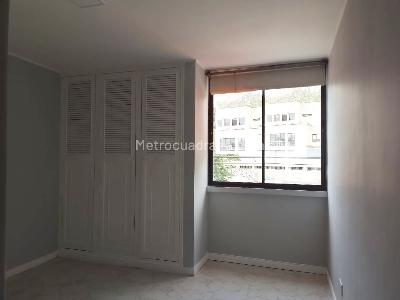 Apartamento de 3 alcobas en venta en Laureles, Medellín, 130 m² · foto 17 de 20