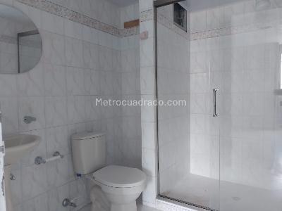 Apartamento de 3 alcobas en venta en Laureles, Medellín, 130 m² · foto 18 de 20