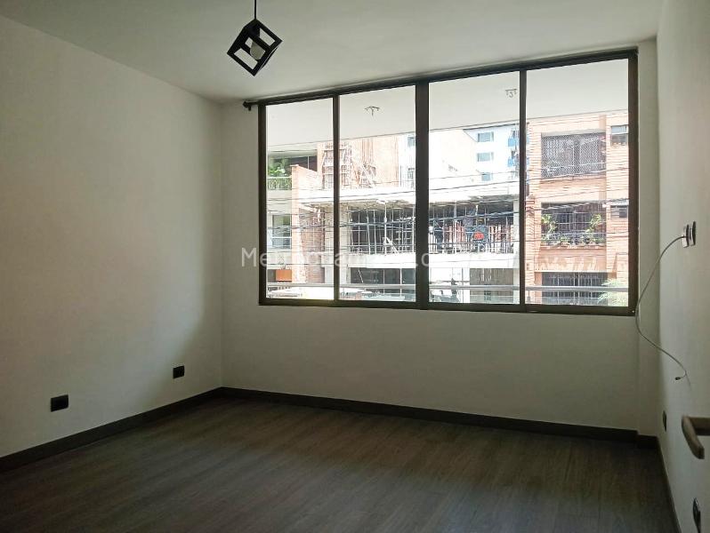 Casa Amplia de 5 Alcobas en Laureles - 6