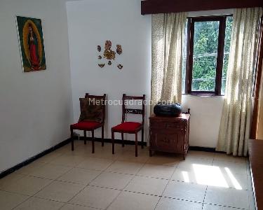 Casa de 4 alcobas en venta en Laureles, Medellín, 187 m² · foto 2 de 13