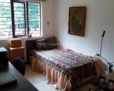Casa de 4 alcobas en venta en Laureles, Medellín, 187 m² · foto 7 de 13