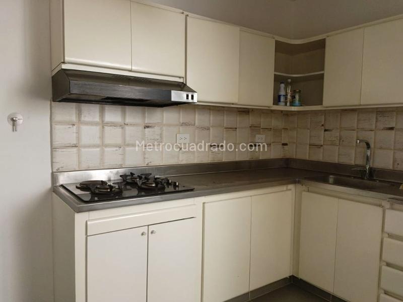 Independent 4BR House for Rent near Parks in Belún - 6