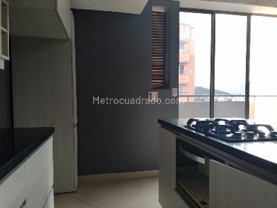 Apartamento en venta en Laureles, Medellín · foto 8 de 20