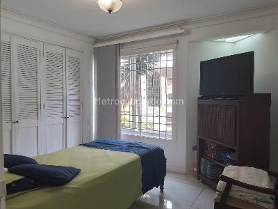 Apartamento en venta en Laureles, Medellín · foto 13 de 18