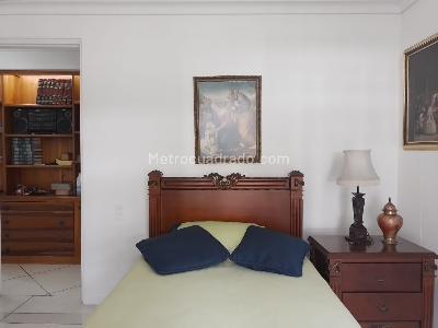 Apartamento en venta en Laureles, Medellín · foto 15 de 18