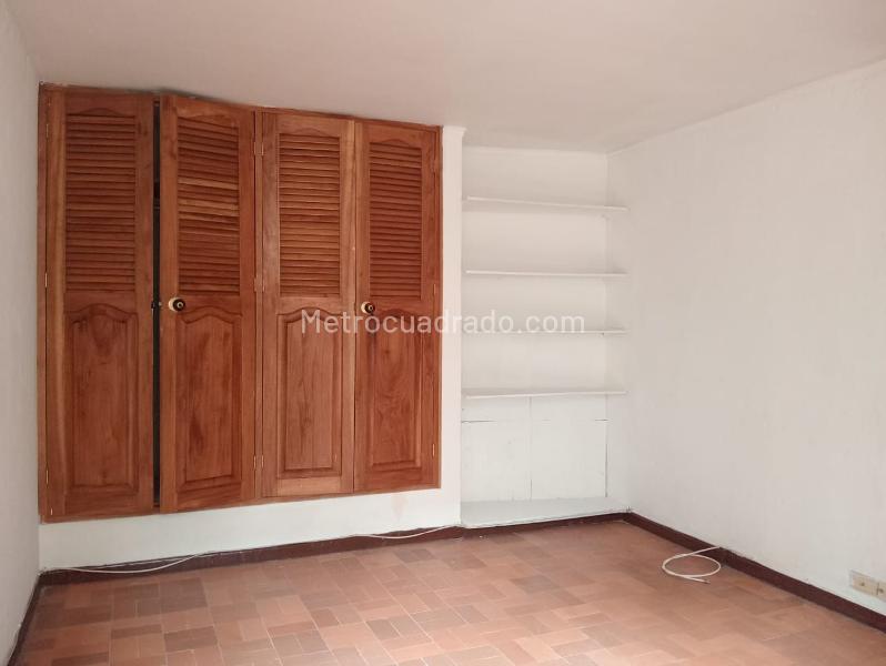 3BR Apartment for Rent & Sale in Laureles with Parking - 7
