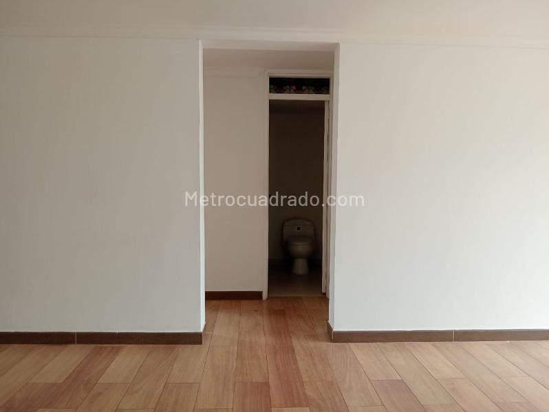 3BR Exterior Apartment for Rent in Laureles - 4