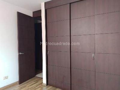 Apartamento en arriendo en Laureles, Medellín · foto 9 de 14