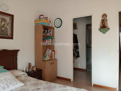 Apartamento en venta en Laureles, Medellín · foto 10 de 17
