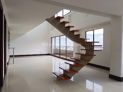 Apartamento de 4 alcobas en venta en Belen, Medellín, 170 m² · foto 3 de 18