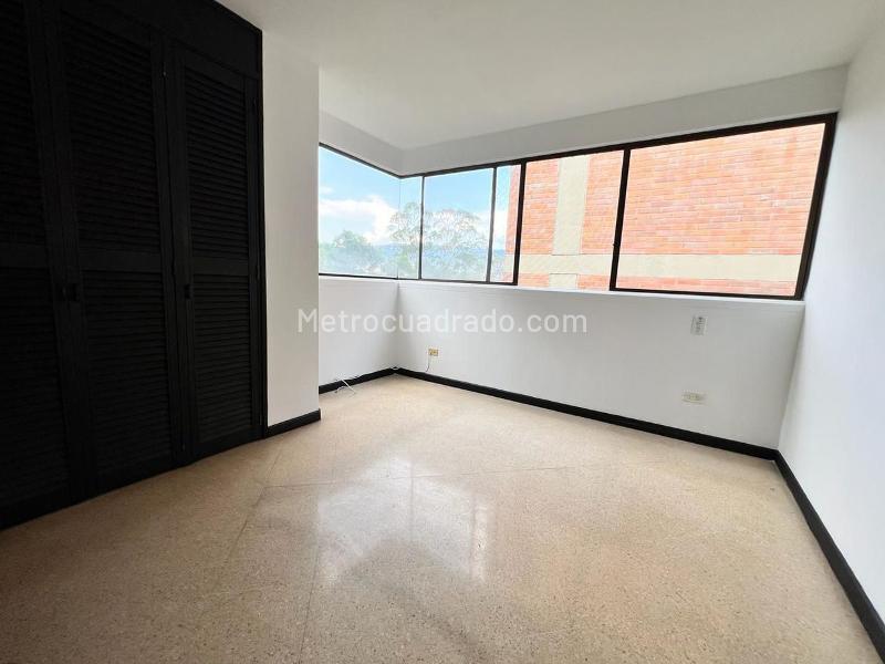 3BR Apartment in Gated Community near Parks in Belen - 6