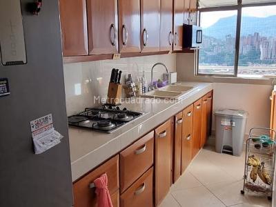 Apartamento de 3 alcobas en venta en Belen, Medellín, 64 m² · foto 4 de 11