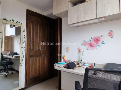 Apartamento de 3 alcobas en venta en Belen, Medellín, 64 m² · foto 7 de 11