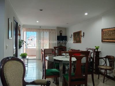 Apartamento en venta en Laureles, Medellín · foto 3 de 18