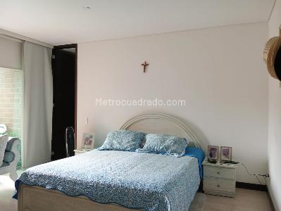 Apartamento en venta en Laureles, Medellín · foto 12 de 20