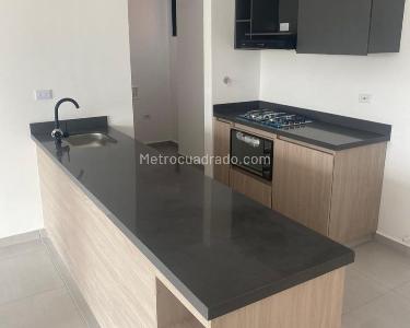 Apartamento en arriendo en Belen, Medellín · foto 4 de 12