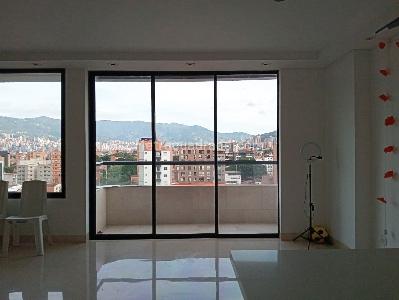 Apartamento de 3 alcobas en venta en Laureles, Medellín, 100 m² · foto 4 de 20
