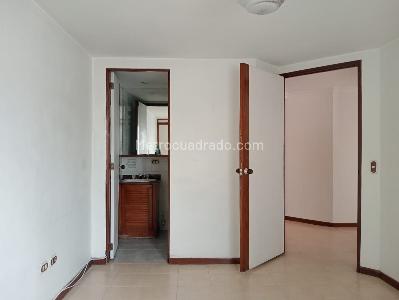 Apartamento en venta en Laureles, Medellín · foto 8 de 20