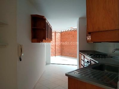 Apartamento de 3 alcobas en venta en Laureles, Medellín, 157 m² · foto 5 de 19