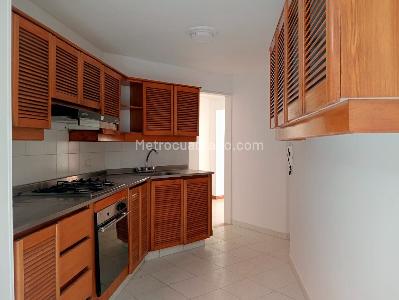 Apartamento de 3 alcobas en venta en Laureles, Medellín, 157 m² · foto 7 de 19