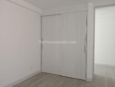 Apartamento de 3 alcobas en venta en Laureles, Medellín, 131 m² · foto 12 de 19