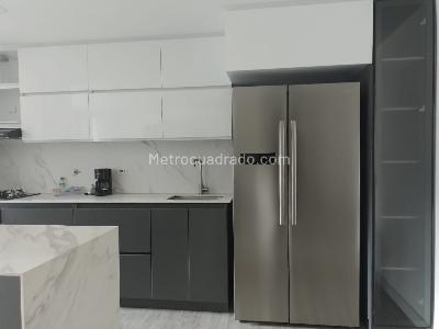 Apartamento en venta en Laureles, Medellín · foto 3 de 16