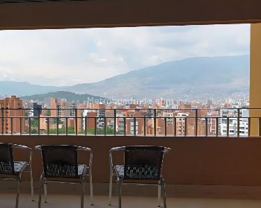 Apartamento en venta en Laureles, Medellín · foto 12 de 13