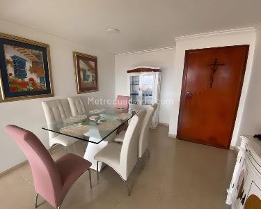 Apartamento en venta en Laureles, Medellín · foto 3 de 13