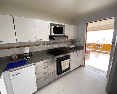 Apartamento en venta en Laureles, Medellín · foto 6 de 13