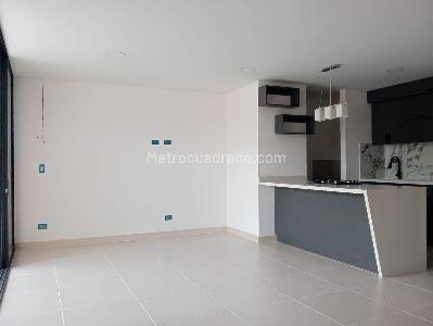 Apartamento en venta en La America, Medellín · foto 3 de 20