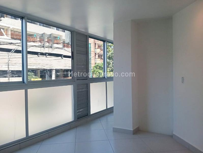 Aparatamento Tipo Estudio de 1 Alcoba en Laureles (Exterior) para Arriendo - 2