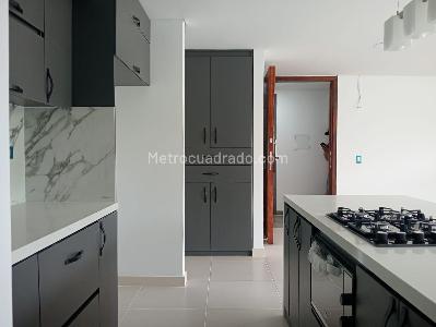 Apartamento de 4 alcobas en venta en La America, Medellín, 160 m² · foto 6 de 20