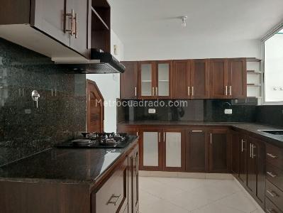 Apartamento de 4 alcobas en venta en Laureles, Medellín, 172 m² · foto 4 de 20