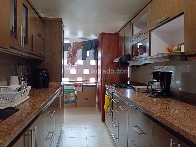 Apartamento en venta en La Candelaria, Medellín · foto 6 de 19